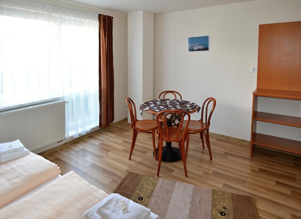 Apartmany Broma Liptovsky Mikulas Ngoại thất bức ảnh